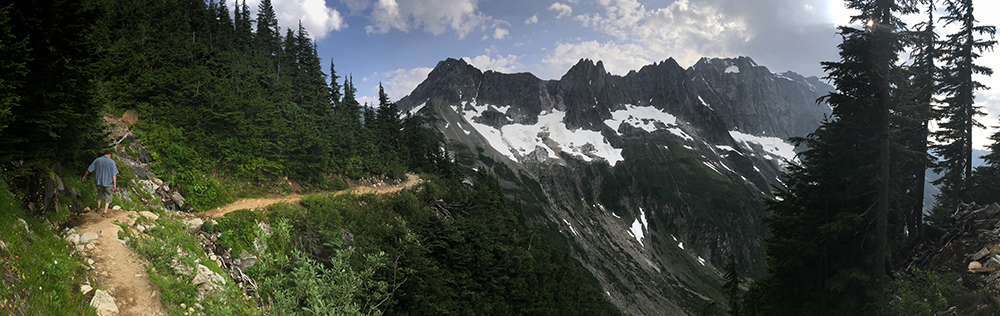 north cascades hiking cascade pass trail